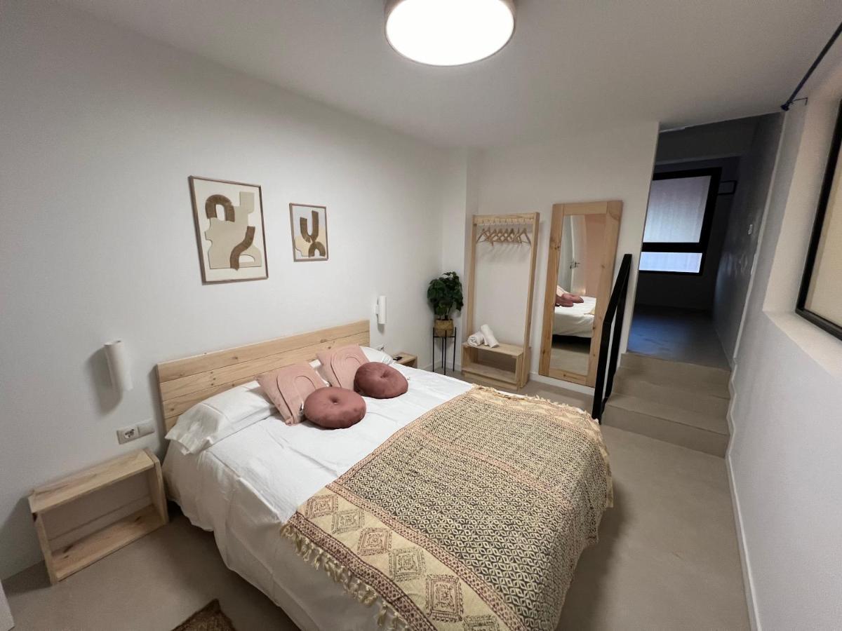 Hotel Nina Mala Valenza Esterno foto