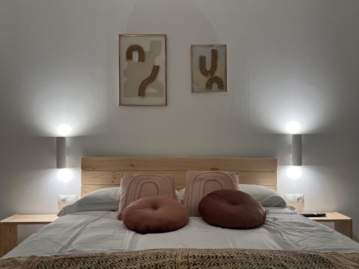 Hotel Nina Mala Valenza Esterno foto