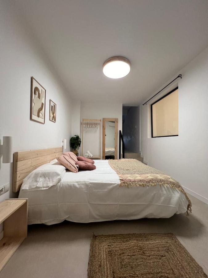 Hotel Nina Mala Valenza Esterno foto